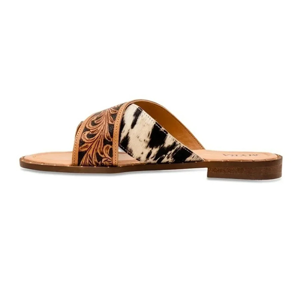 New! Myra Bag Western Hand-Tooled Leather Cowhide Hair-On Sandals - Picture 7 of 11